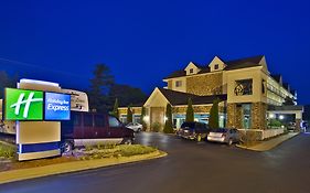 Holiday Inn Express in Mackinaw City